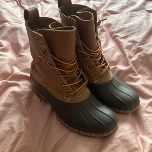 L.L. Bean Women's Tan and Black Winter Boots